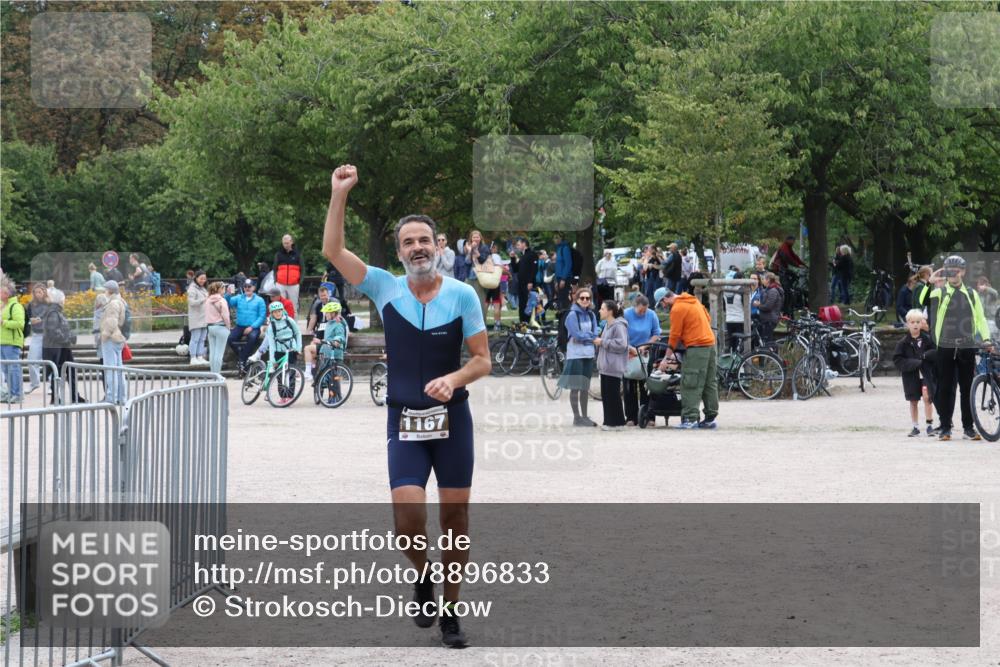 14.09.2025 - Stadtparktriathlon Strokosch-Dieckow http://msf.ph/oto/8896833 14.09.2025 13:08:53 Ziel 1167 meine-sportfotos.de