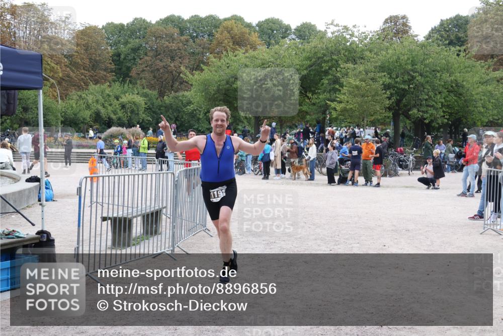 14.09.2025 - Stadtparktriathlon Strokosch-Dieckow http://msf.ph/oto/8896856 14.09.2025 13:10:04 Ziel 1081, 1153, 1193 meine-sportfotos.de