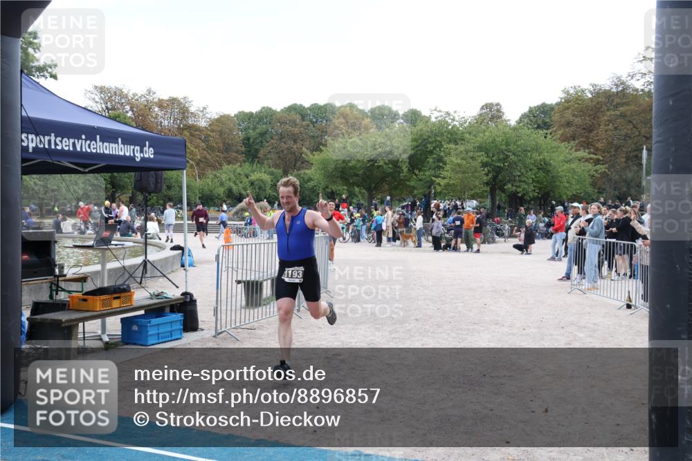 14.09.2025 - Stadtparktriathlon Strokosch-Dieckow http://msf.ph/oto/8896857 14.09.2025 13:10:04 Ziel 1081, 1153, 1193 meine-sportfotos.de