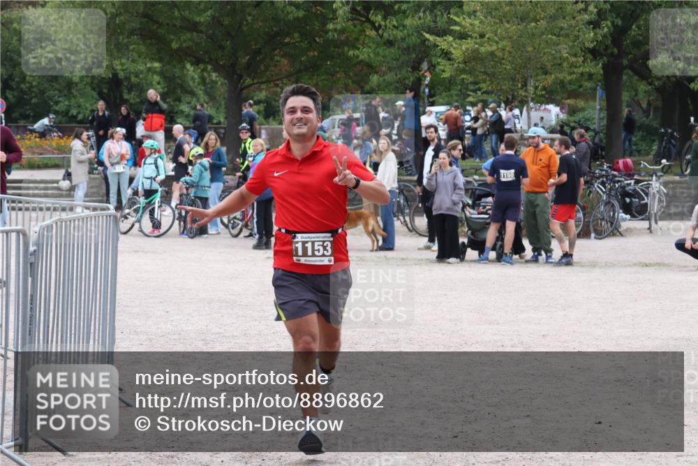 14.09.2025 - Stadtparktriathlon Strokosch-Dieckow http://msf.ph/oto/8896862 14.09.2025 13:10:06 Ziel 1081, 1153, 1193 meine-sportfotos.de