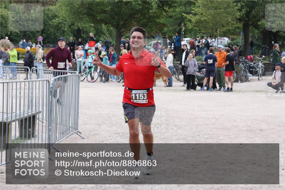 14.09.2025 - Stadtparktriathlon Strokosch-Dieckow http://msf.ph/oto/8896863 14.09.2025 13:10:07 Ziel 1081, 1153, 1193 meine-sportfotos.de