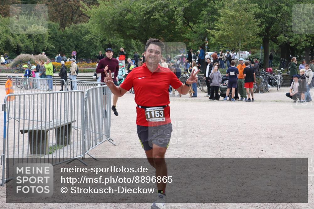 14.09.2025 - Stadtparktriathlon Strokosch-Dieckow http://msf.ph/oto/8896865 14.09.2025 13:10:07 Ziel 1081, 1153, 1193 meine-sportfotos.de