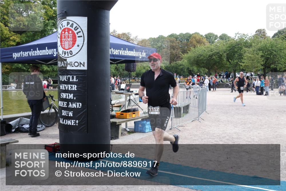 14.09.2025 - Stadtparktriathlon Strokosch-Dieckow http://msf.ph/oto/8896917 14.09.2025 13:13:30 Ziel 1152, 1210, 1214 meine-sportfotos.de
