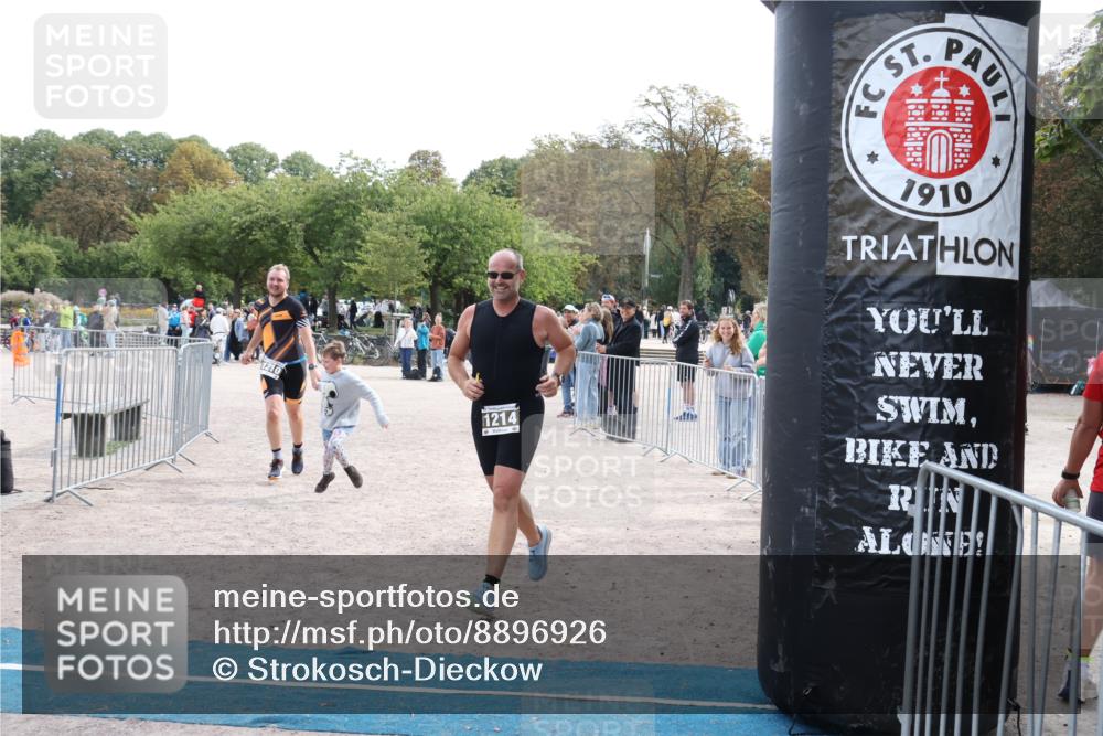 14.09.2025 - Stadtparktriathlon Strokosch-Dieckow http://msf.ph/oto/8896926 14.09.2025 13:13:34 Ziel 1152, 1210, 1214 meine-sportfotos.de