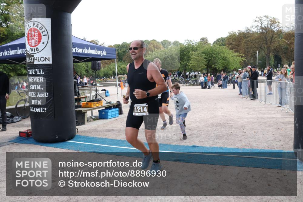 14.09.2025 - Stadtparktriathlon Strokosch-Dieckow http://msf.ph/oto/8896930 14.09.2025 13:13:35 Ziel 1152, 1210, 1214 meine-sportfotos.de