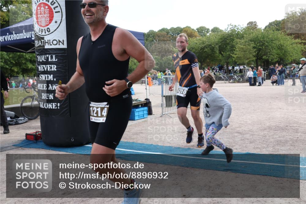 14.09.2025 - Stadtparktriathlon Strokosch-Dieckow http://msf.ph/oto/8896932 14.09.2025 13:13:36 Ziel 1152, 1210, 1214 meine-sportfotos.de