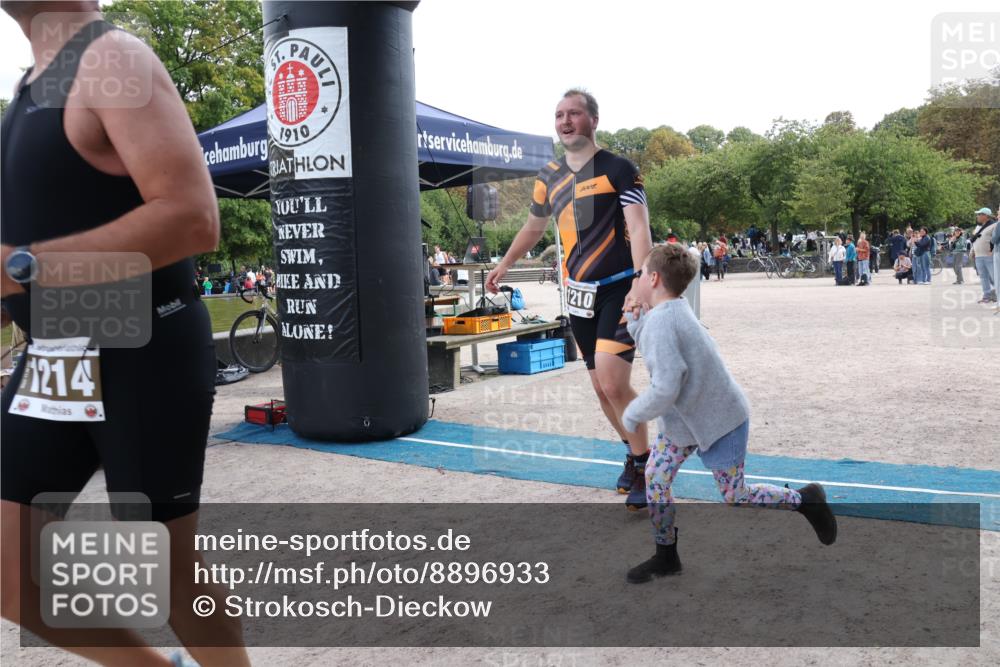 14.09.2025 - Stadtparktriathlon Strokosch-Dieckow http://msf.ph/oto/8896933 14.09.2025 13:13:36 Ziel 1152, 1210, 1214 meine-sportfotos.de