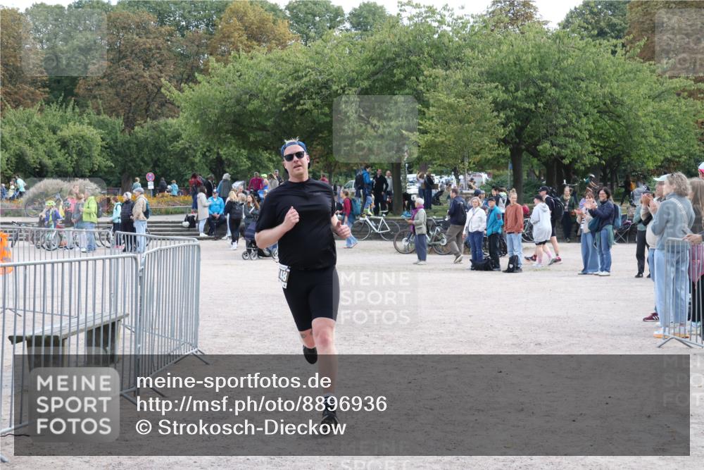 14.09.2025 - Stadtparktriathlon Strokosch-Dieckow http://msf.ph/oto/8896936 14.09.2025 13:15:22 Ziel 1148 meine-sportfotos.de