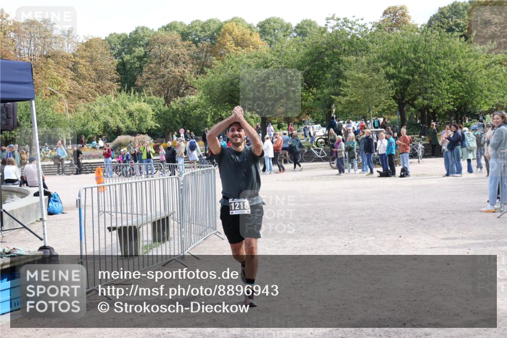 14.09.2025 - Stadtparktriathlon Strokosch-Dieckow http://msf.ph/oto/8896943 14.09.2025 13:17:04 Ziel 1218 meine-sportfotos.de