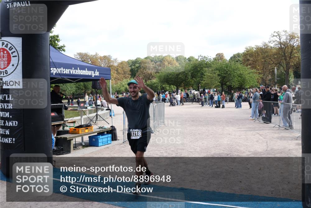 14.09.2025 - Stadtparktriathlon Strokosch-Dieckow http://msf.ph/oto/8896948 14.09.2025 13:17:06 Ziel 1218 meine-sportfotos.de