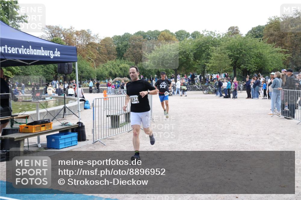 14.09.2025 - Stadtparktriathlon Strokosch-Dieckow http://msf.ph/oto/8896952 14.09.2025 13:17:43 Ziel 1134, 1142 meine-sportfotos.de