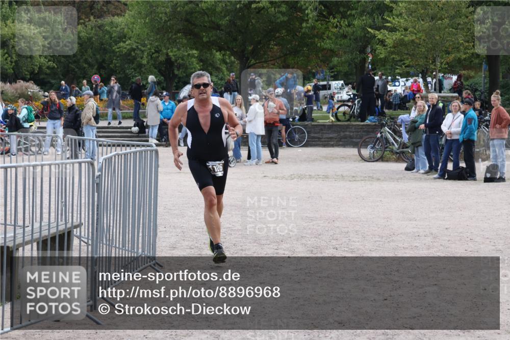 14.09.2025 - Stadtparktriathlon Strokosch-Dieckow http://msf.ph/oto/8896968 14.09.2025 13:18:02 Ziel 1126, 1286 meine-sportfotos.de