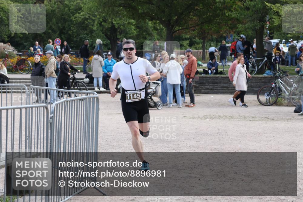 14.09.2025 - Stadtparktriathlon Strokosch-Dieckow http://msf.ph/oto/8896981 14.09.2025 13:18:35 Ziel 1145 meine-sportfotos.de