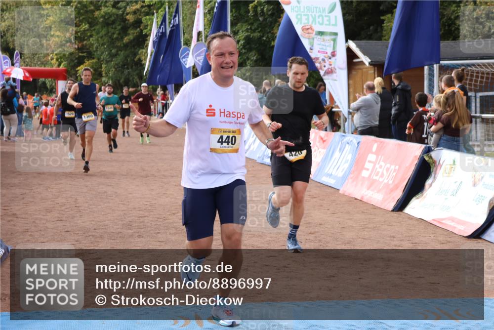 14.09.2025 - Airport Race Strokosch-Dieckow http://msf.ph/oto/8896997 14.09.2025 12:20:54 Ziel 420, 440, 670, 717, 792, 1049, 1360, 1520, 4168 meine-sportfotos.de