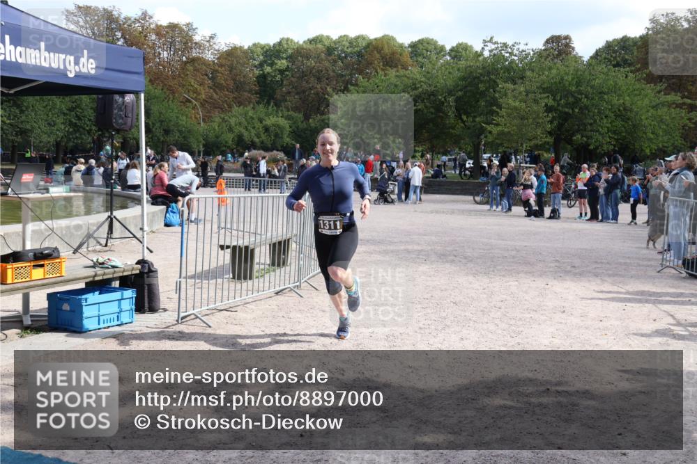 14.09.2025 - Stadtparktriathlon Strokosch-Dieckow http://msf.ph/oto/8897000 14.09.2025 13:19:17 Ziel 1311 meine-sportfotos.de
