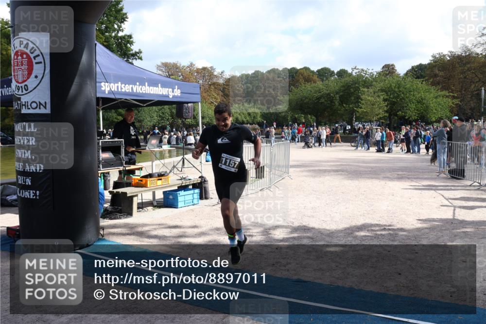 14.09.2025 - Stadtparktriathlon Strokosch-Dieckow http://msf.ph/oto/8897011 14.09.2025 13:19:31 Ziel 1157 meine-sportfotos.de