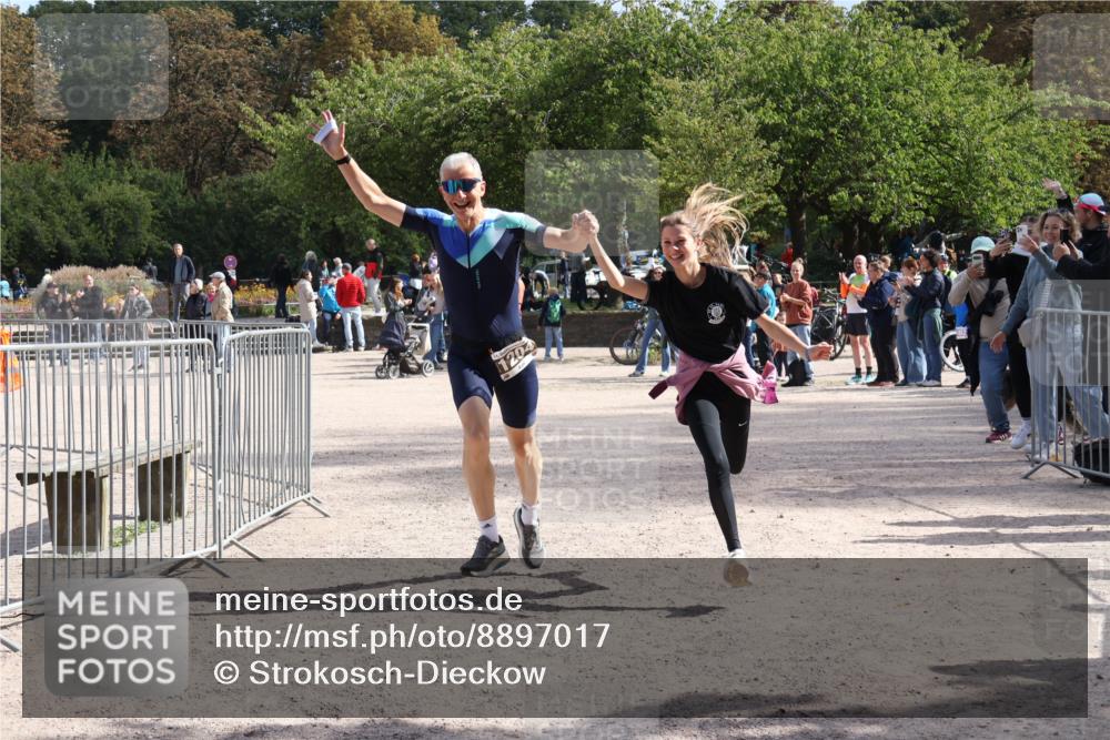 14.09.2025 - Stadtparktriathlon Strokosch-Dieckow http://msf.ph/oto/8897017 14.09.2025 13:19:38 Ziel 1157, 1204, 1301 meine-sportfotos.de