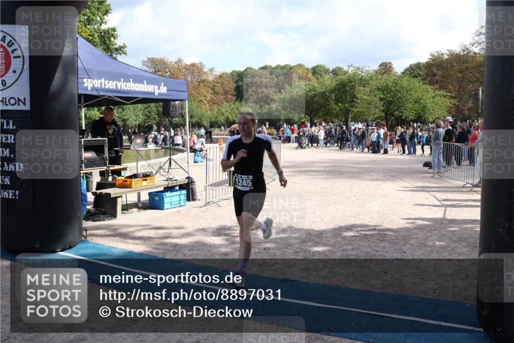 14.09.2025 - Stadtparktriathlon Strokosch-Dieckow http://msf.ph/oto/8897031 14.09.2025 13:20:03 Ziel 1245 meine-sportfotos.de