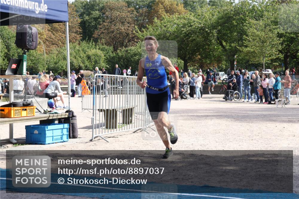 14.09.2025 - Stadtparktriathlon Strokosch-Dieckow http://msf.ph/oto/8897037 14.09.2025 13:24:49 Ziel 1306 meine-sportfotos.de