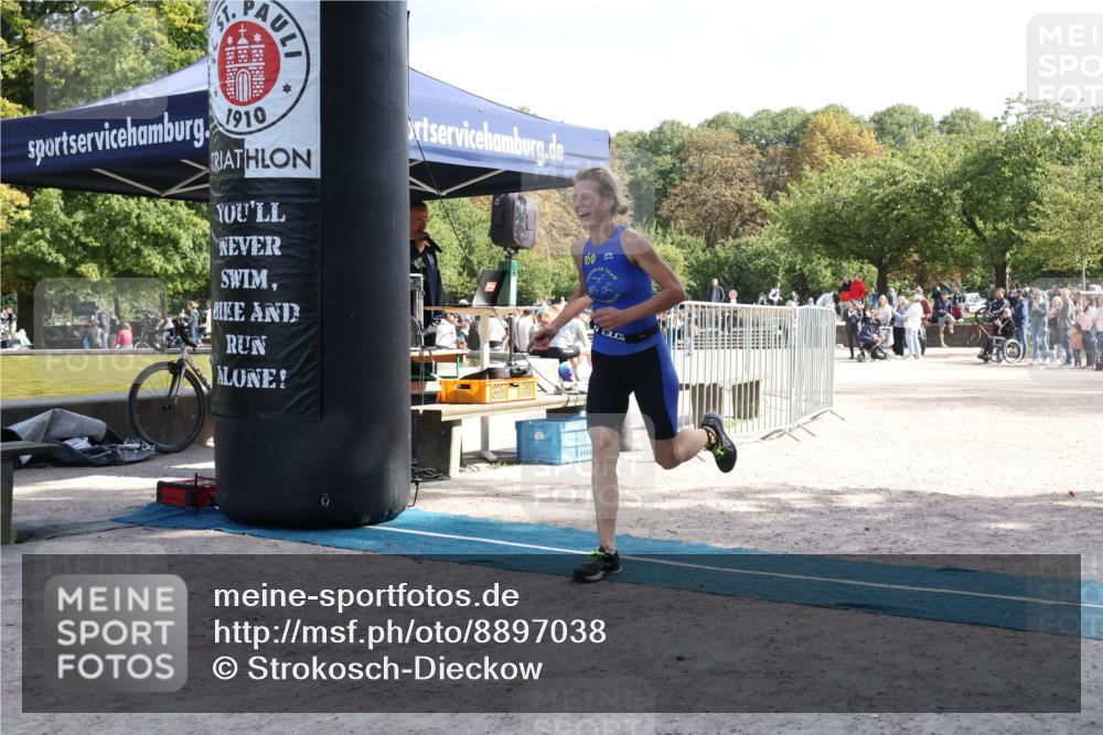 14.09.2025 - Stadtparktriathlon Strokosch-Dieckow http://msf.ph/oto/8897038 14.09.2025 13:24:50 Ziel 1223, 1306 meine-sportfotos.de