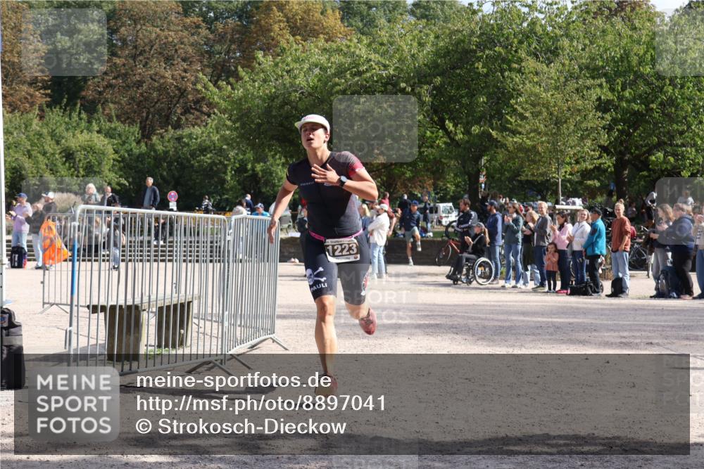 14.09.2025 - Stadtparktriathlon Strokosch-Dieckow http://msf.ph/oto/8897041 14.09.2025 13:24:56 Ziel 1223 meine-sportfotos.de