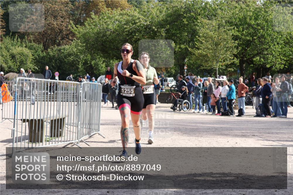 14.09.2025 - Stadtparktriathlon Strokosch-Dieckow http://msf.ph/oto/8897049 14.09.2025 13:25:04 Ziel 1255, 1260 meine-sportfotos.de