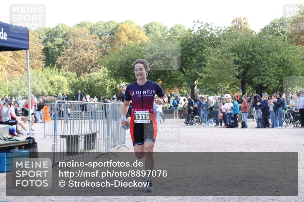 14.09.2025 - Stadtparktriathlon Strokosch-Dieckow http://msf.ph/oto/8897076 14.09.2025 13:26:00 Ziel 1280, 1315, 1382, 1417 meine-sportfotos.de