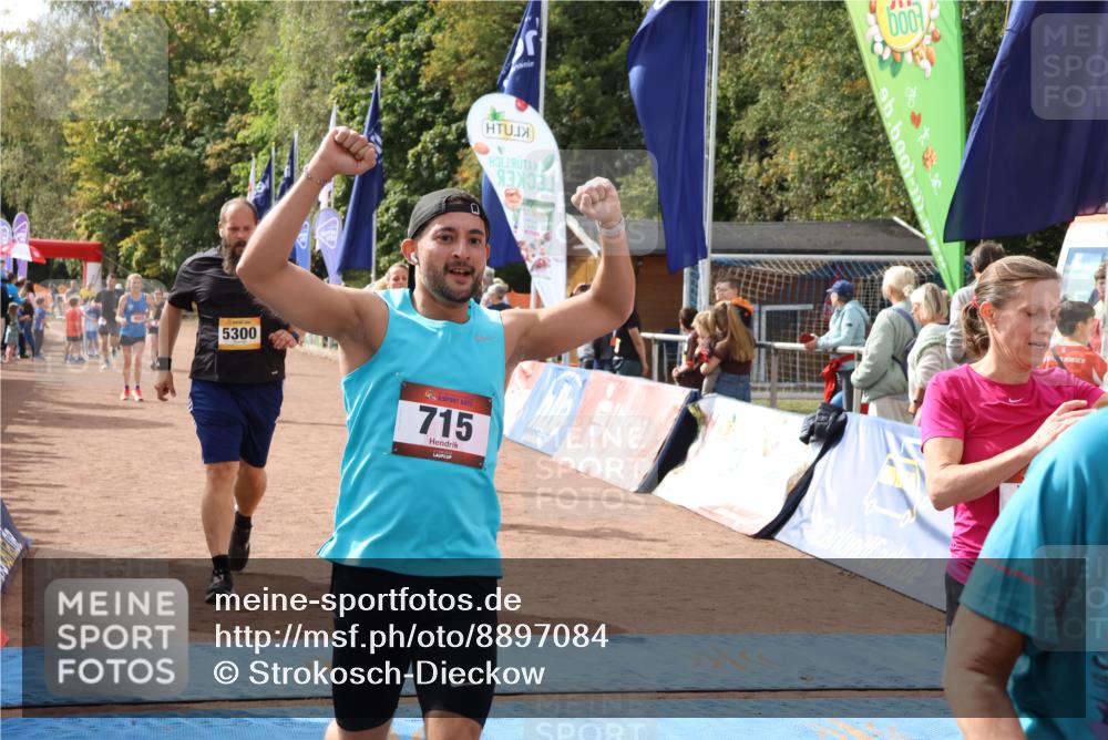 14.09.2025 - Airport Race Strokosch-Dieckow http://msf.ph/oto/8897084 14.09.2025 12:21:12 Ziel 8, 81, 313, 642, 689, 715, 794, 896, 1519, 5300, 5495, 5545 meine-sportfotos.de