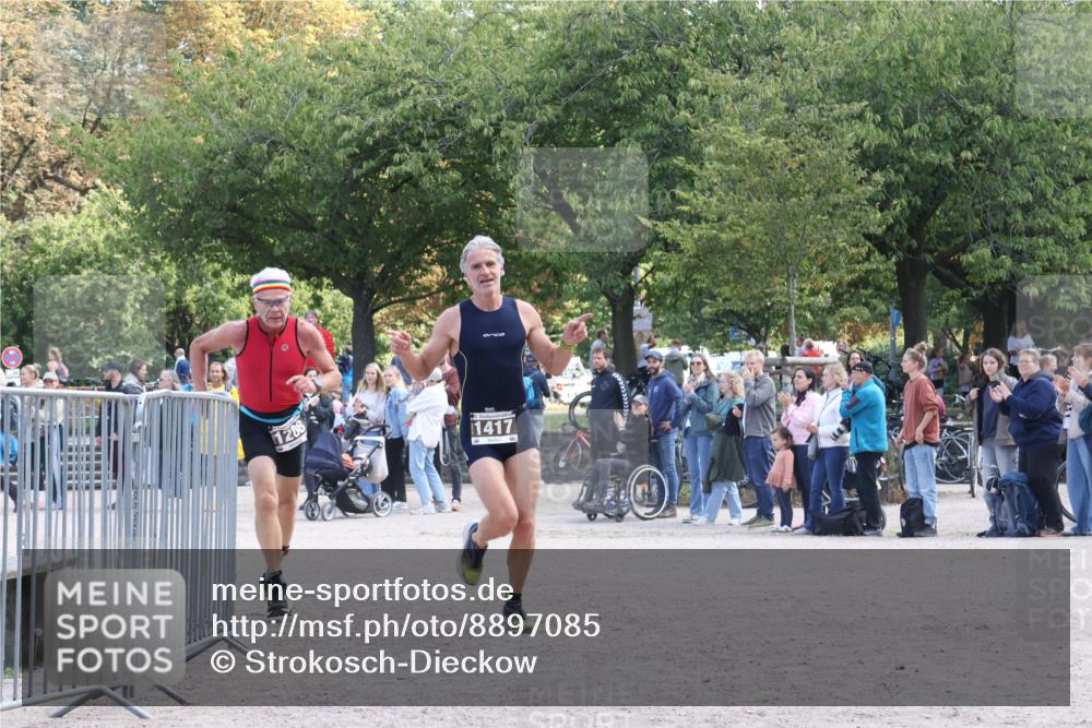 14.09.2025 - Stadtparktriathlon Strokosch-Dieckow http://msf.ph/oto/8897085 14.09.2025 13:26:04 Ziel 1208, 1280, 1315, 1382, 1417 meine-sportfotos.de