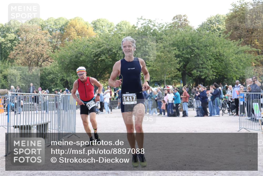 14.09.2025 - Stadtparktriathlon Strokosch-Dieckow http://msf.ph/oto/8897088 14.09.2025 13:26:05 Ziel 1208, 1315, 1382, 1417 meine-sportfotos.de