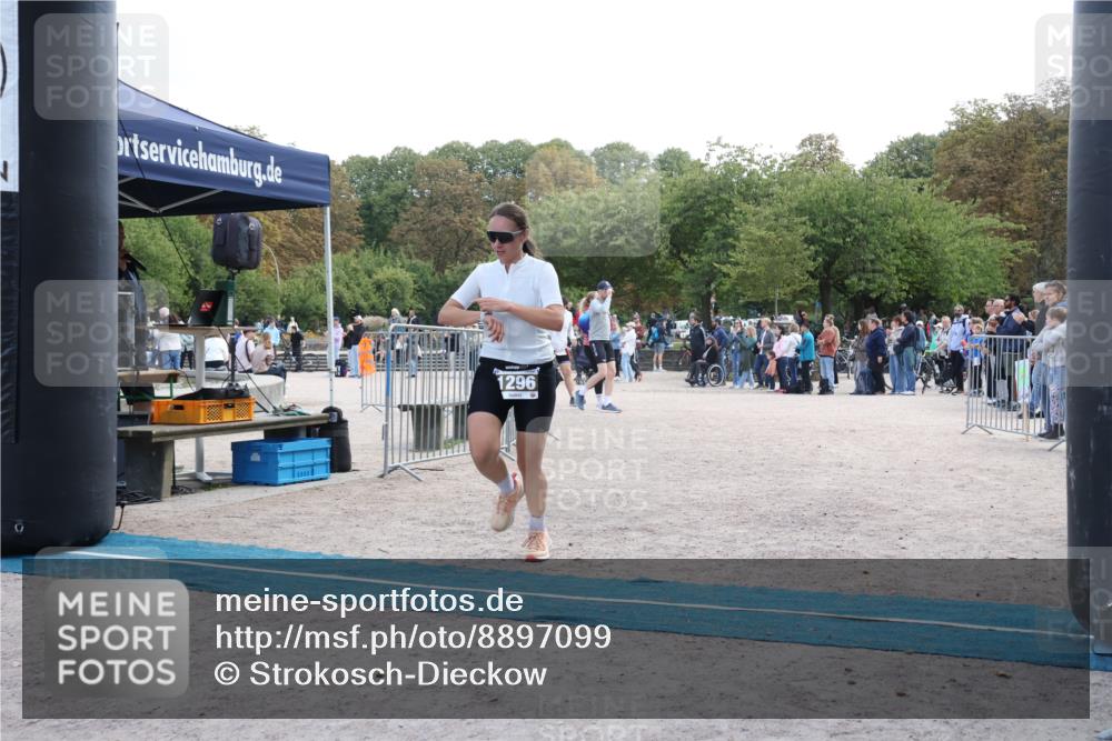 14.09.2025 - Stadtparktriathlon Strokosch-Dieckow http://msf.ph/oto/8897099 14.09.2025 13:26:25 Ziel 1296 meine-sportfotos.de