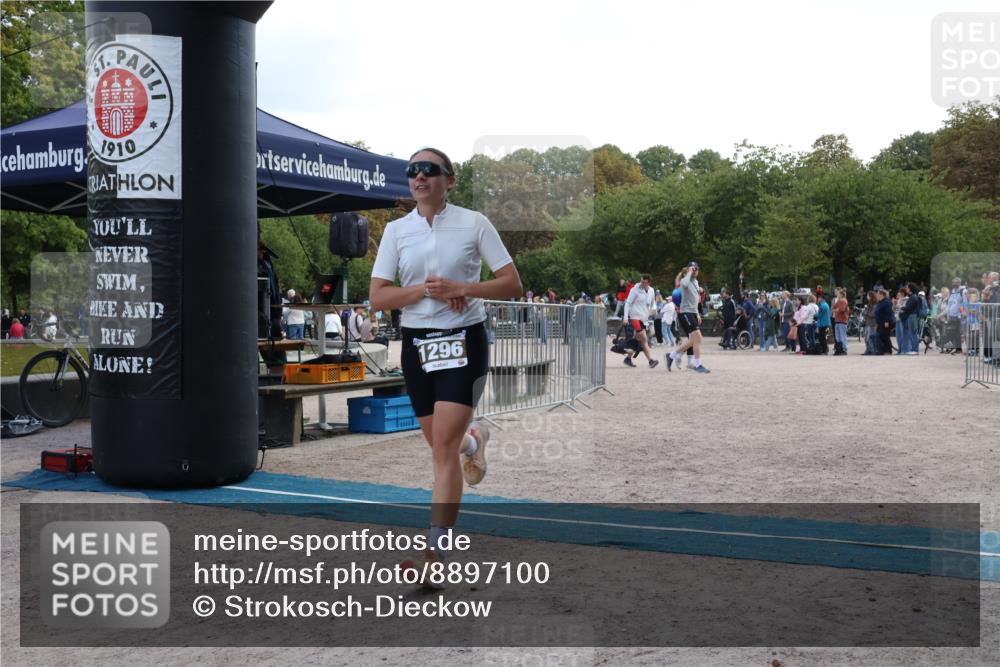 14.09.2025 - Stadtparktriathlon Strokosch-Dieckow http://msf.ph/oto/8897100 14.09.2025 13:26:25 Ziel 1296 meine-sportfotos.de