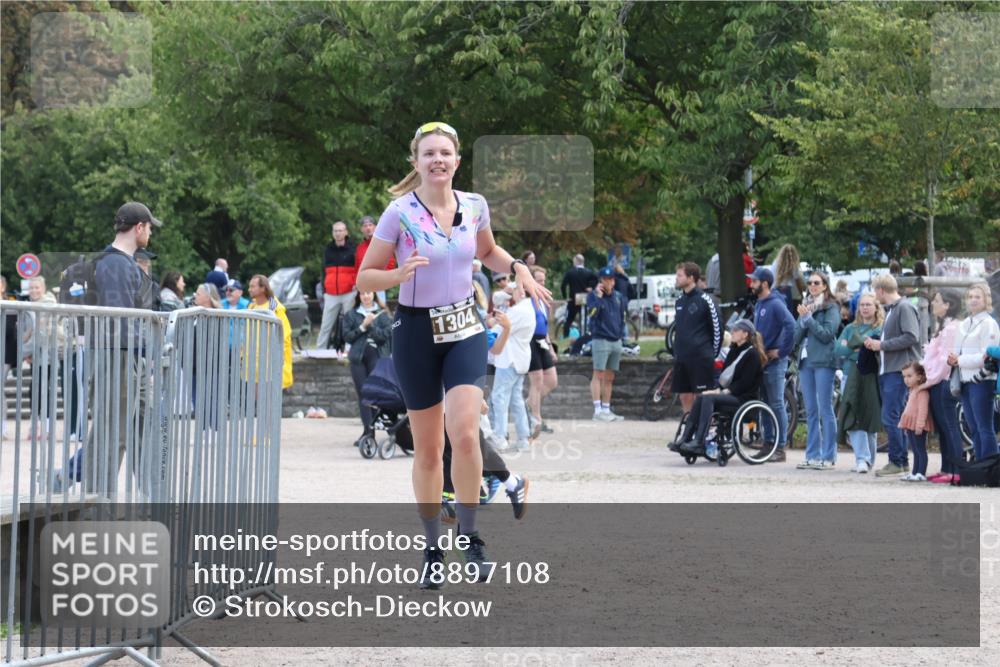 14.09.2025 - Stadtparktriathlon Strokosch-Dieckow http://msf.ph/oto/8897108 14.09.2025 13:26:45 Ziel 1304 meine-sportfotos.de