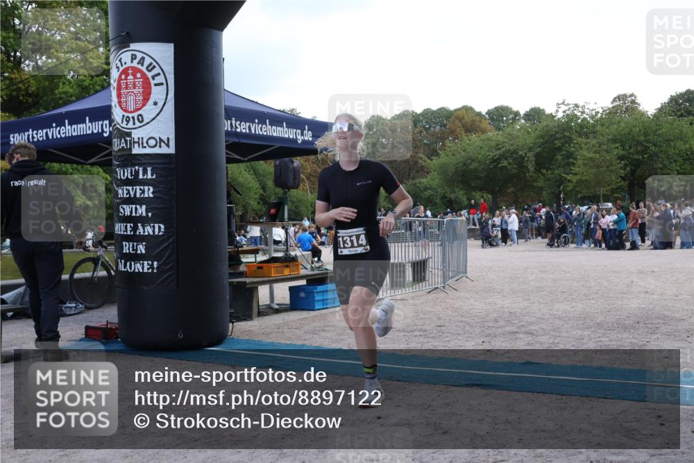 14.09.2025 - Stadtparktriathlon Strokosch-Dieckow http://msf.ph/oto/8897122 14.09.2025 13:27:05 Ziel 1294, 1314 meine-sportfotos.de