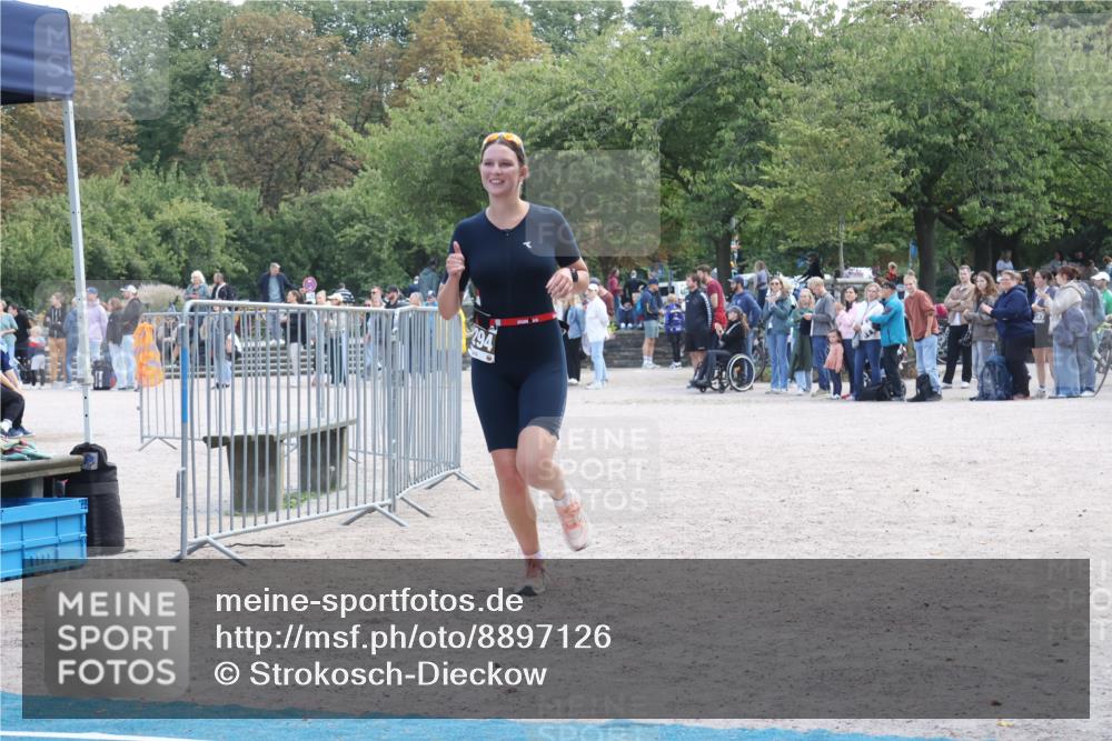 14.09.2025 - Stadtparktriathlon Strokosch-Dieckow http://msf.ph/oto/8897126 14.09.2025 13:27:10 Ziel 1294, 1314 meine-sportfotos.de