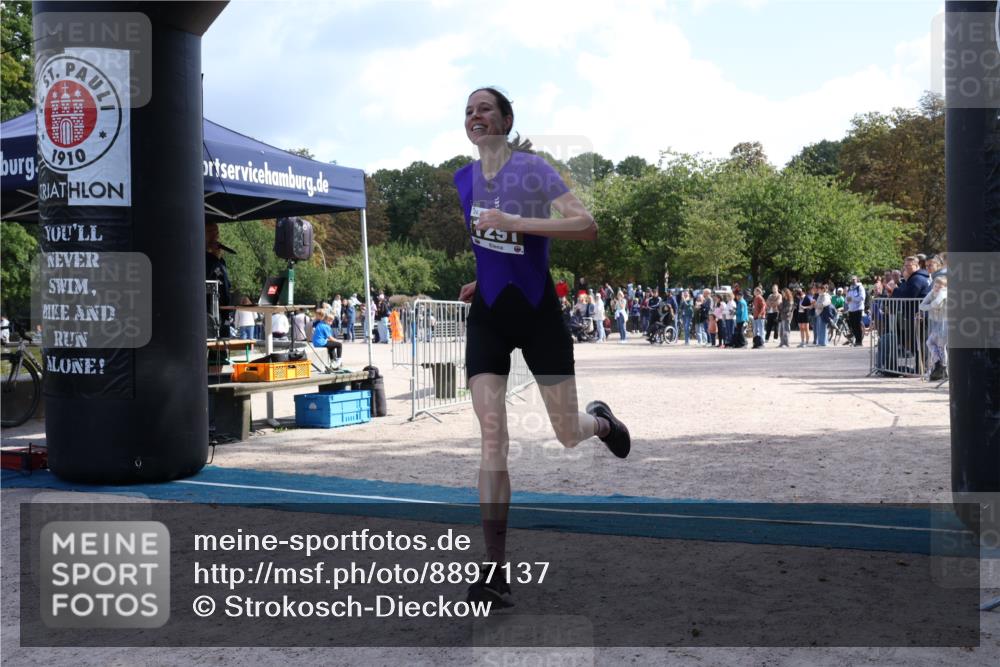 14.09.2025 - Stadtparktriathlon Strokosch-Dieckow http://msf.ph/oto/8897137 14.09.2025 13:28:23 Ziel 1291 meine-sportfotos.de