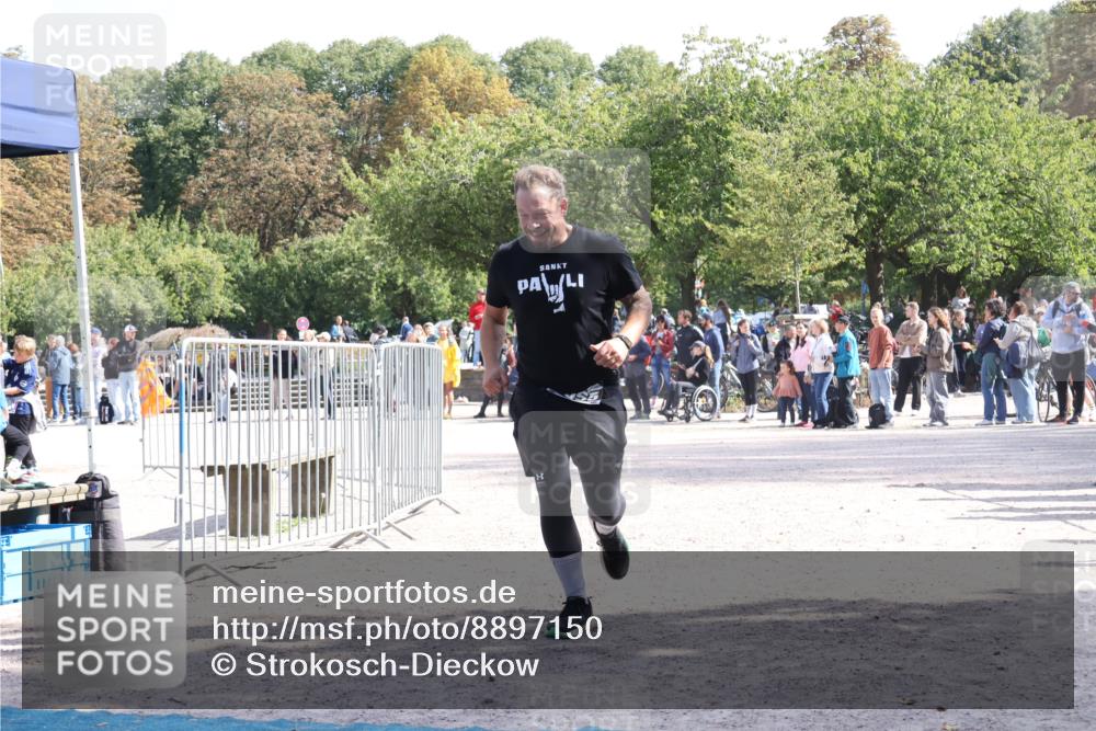 14.09.2025 - Stadtparktriathlon Strokosch-Dieckow http://msf.ph/oto/8897150 14.09.2025 13:29:35 Ziel 1055 meine-sportfotos.de