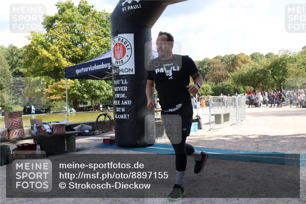 14.09.2025 - Stadtparktriathlon Strokosch-Dieckow http://msf.ph/oto/8897155 14.09.2025 13:29:37 Ziel 1055 meine-sportfotos.de