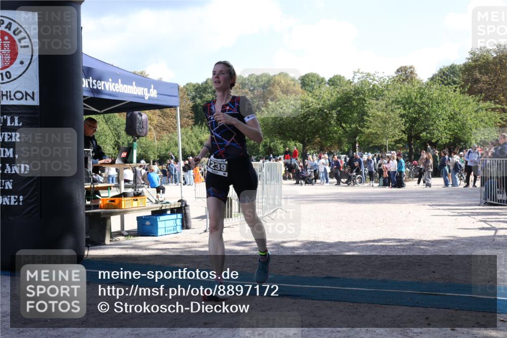 14.09.2025 - Stadtparktriathlon Strokosch-Dieckow http://msf.ph/oto/8897172 14.09.2025 13:31:09 Ziel 1239 meine-sportfotos.de
