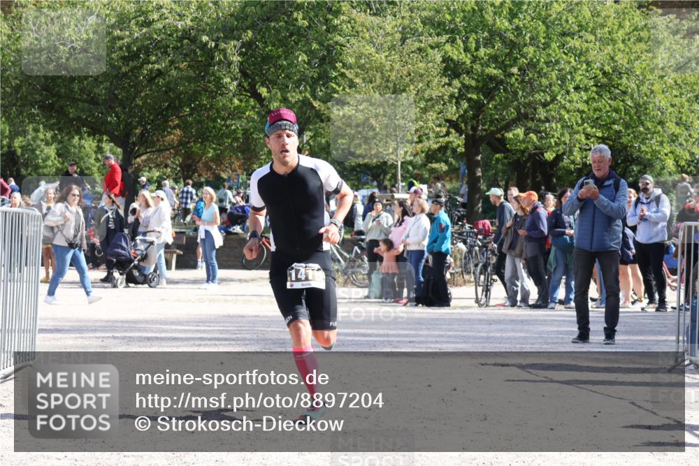 14.09.2025 - Stadtparktriathlon Strokosch-Dieckow http://msf.ph/oto/8897204 14.09.2025 13:31:55 Ziel 1419 meine-sportfotos.de
