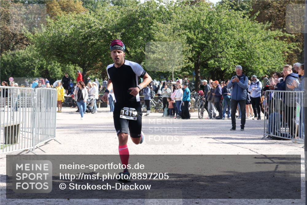 14.09.2025 - Stadtparktriathlon Strokosch-Dieckow http://msf.ph/oto/8897205 14.09.2025 13:31:55 Ziel 1419 meine-sportfotos.de