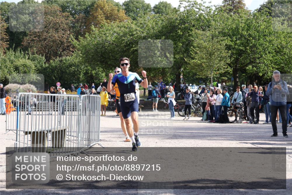 14.09.2025 - Stadtparktriathlon Strokosch-Dieckow http://msf.ph/oto/8897215 14.09.2025 13:32:26 Ziel 1264, 1369, 1411 meine-sportfotos.de
