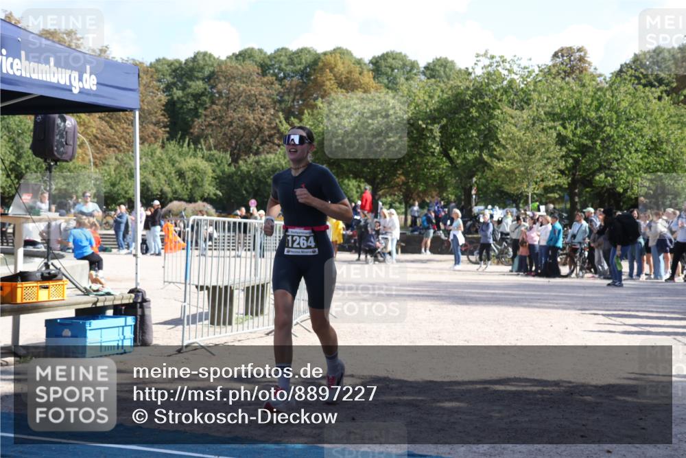14.09.2025 - Stadtparktriathlon Strokosch-Dieckow http://msf.ph/oto/8897227 14.09.2025 13:32:32 Ziel 1264, 1347, 1352, 1369, 1411 meine-sportfotos.de