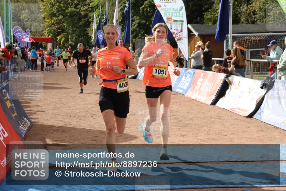 14.09.2025 - Airport Race Strokosch-Dieckow http://msf.ph/oto/8897236 14.09.2025 12:21:46 Ziel 31, 684, 960, 1051, 1217, 1394, 1551, 4038 meine-sportfotos.de