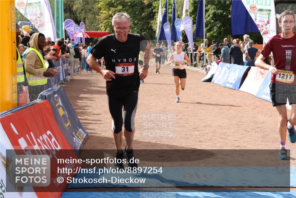 14.09.2025 - Airport Race Strokosch-Dieckow http://msf.ph/oto/8897254 14.09.2025 12:21:49 Ziel 31, 721, 960, 1051, 1187, 1217, 1394, 4038 meine-sportfotos.de