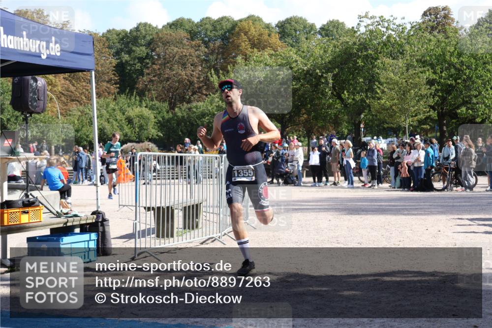 14.09.2025 - Stadtparktriathlon Strokosch-Dieckow http://msf.ph/oto/8897263 14.09.2025 13:33:09 Ziel 1200, 1355, 1386 meine-sportfotos.de