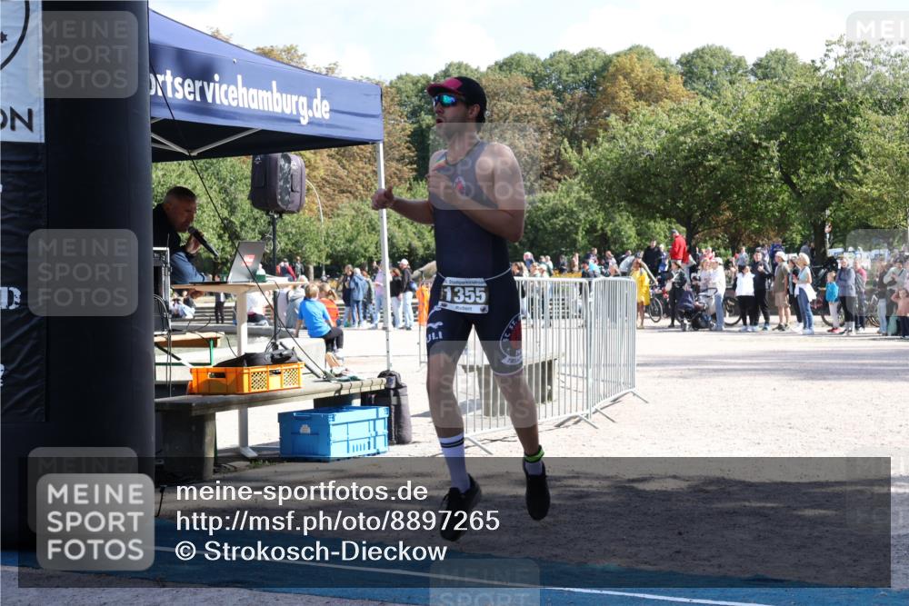 14.09.2025 - Stadtparktriathlon Strokosch-Dieckow http://msf.ph/oto/8897265 14.09.2025 13:33:09 Ziel 1200, 1355, 1386 meine-sportfotos.de