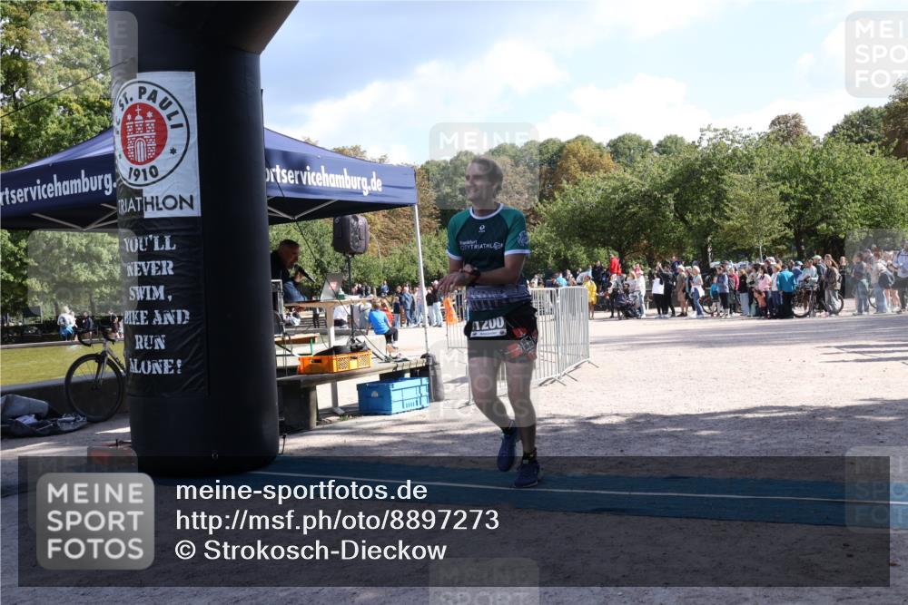 14.09.2025 - Stadtparktriathlon Strokosch-Dieckow http://msf.ph/oto/8897273 14.09.2025 13:33:16 Ziel 1200 meine-sportfotos.de