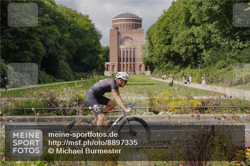 14.09.2025 - Stadtparktriathlon Michael Burmester http://msf.ph/oto/8897335 14.09.2025 12:35:38 Radfahren 1252, 1296, 1303, 1385, 1391, 1400, 1415 meine-sportfotos.de