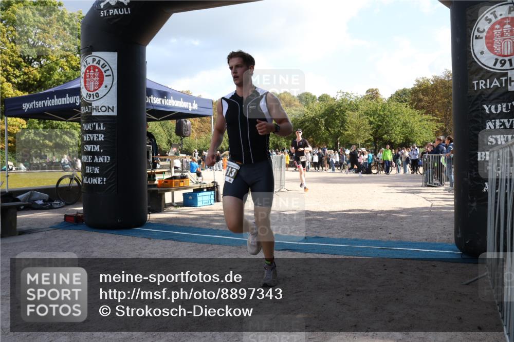 14.09.2025 - Stadtparktriathlon Strokosch-Dieckow http://msf.ph/oto/8897343 14.09.2025 13:34:30 Ziel 1405, 1413 meine-sportfotos.de